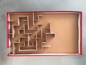 Fabriquer un labyrinthe à bille pour enfants (DIY / Tutoriel vidéo